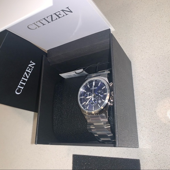 [SOLD] NWT Men’s Citizen Watch, Stainless Steel (Blue Dial). - Picture 3 of 4
